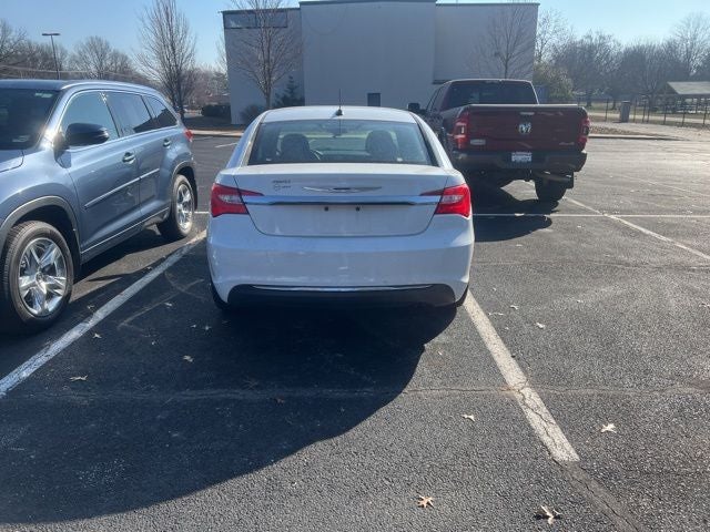 2014 Chrysler 200 LX