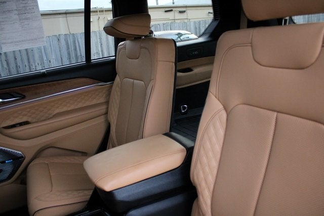 2025 Jeep Grand Cherokee L Summit Reserve