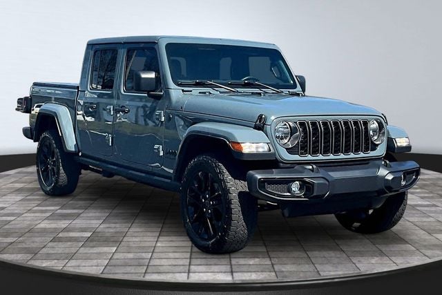 2024 Jeep Gladiator Nighthawk