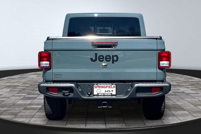 2024 Jeep Gladiator Nighthawk