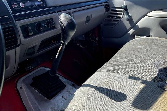 1995 Ford F-150 Reg Cab 116.8" WB
