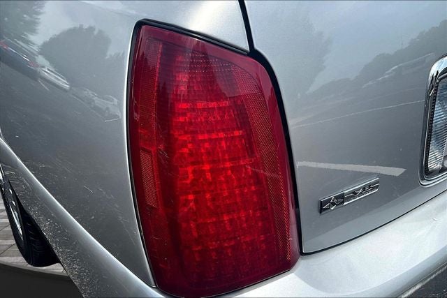 2005 Cadillac DeVille Base