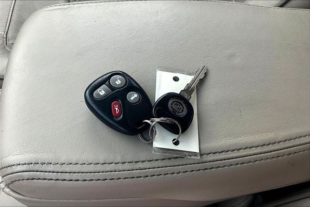 2005 Cadillac DeVille Base