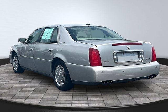 2005 Cadillac DeVille Base