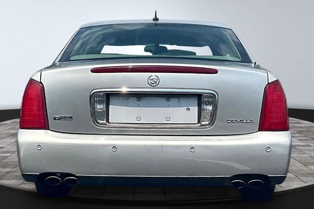 2005 Cadillac DeVille Base