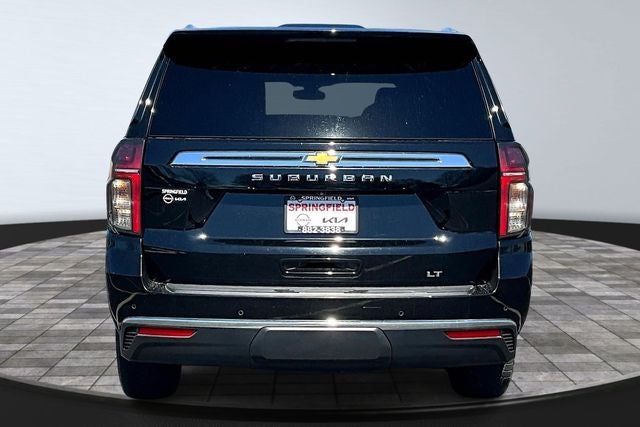 2022 Chevrolet Suburban LT