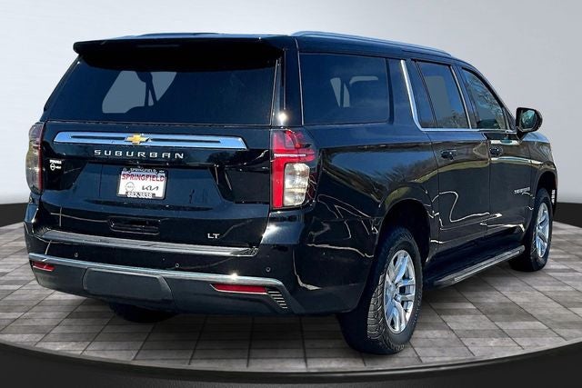 2022 Chevrolet Suburban LT