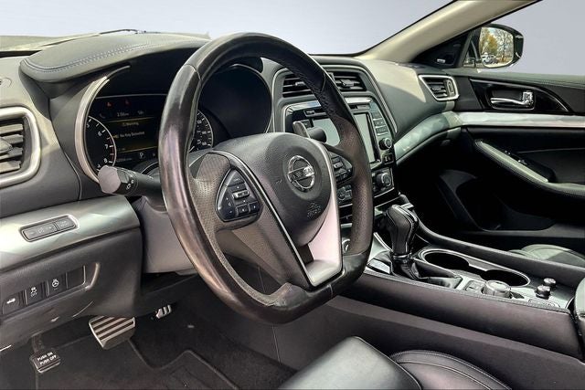 2017 Nissan Maxima SR
