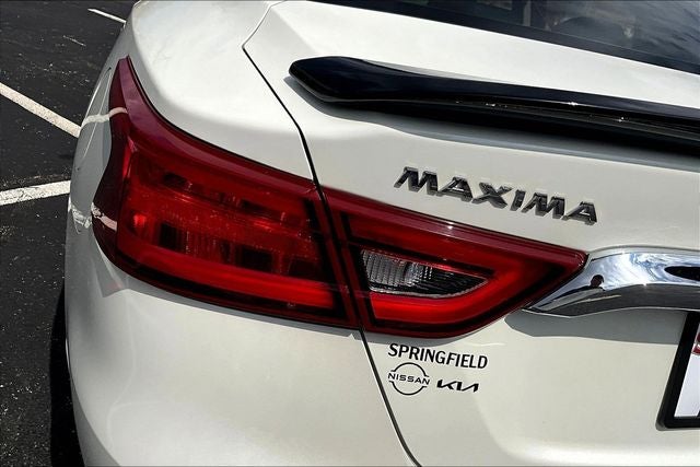 2017 Nissan Maxima SR