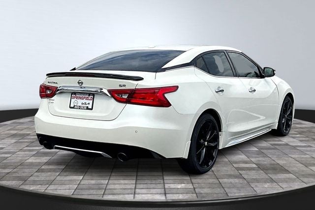 2017 Nissan Maxima SR