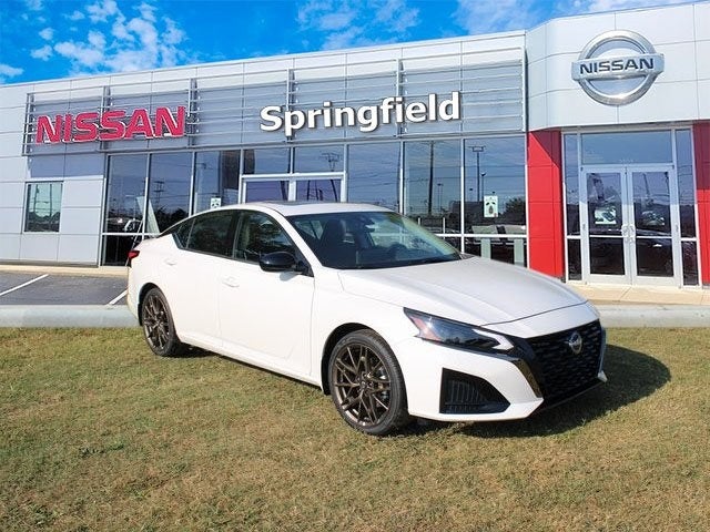 2025 Nissan Altima 2.5 SR
