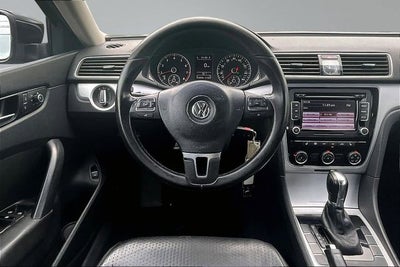 2013 Volkswagen Passat 2.5 SE w/Sunroof