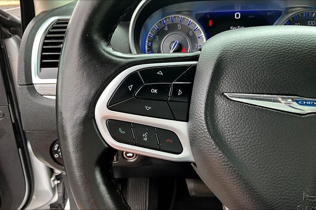 2021 Chrysler 300 Touring