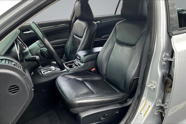 2021 Chrysler 300 Touring