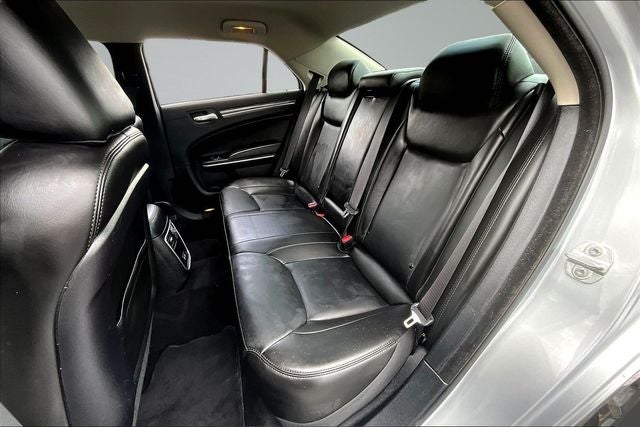 2021 Chrysler 300 Touring