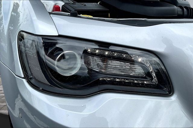 2021 Chrysler 300 Touring