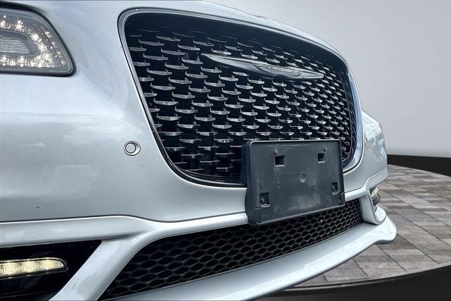 2021 Chrysler 300 Touring
