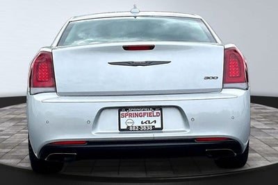 2021 Chrysler 300 Touring