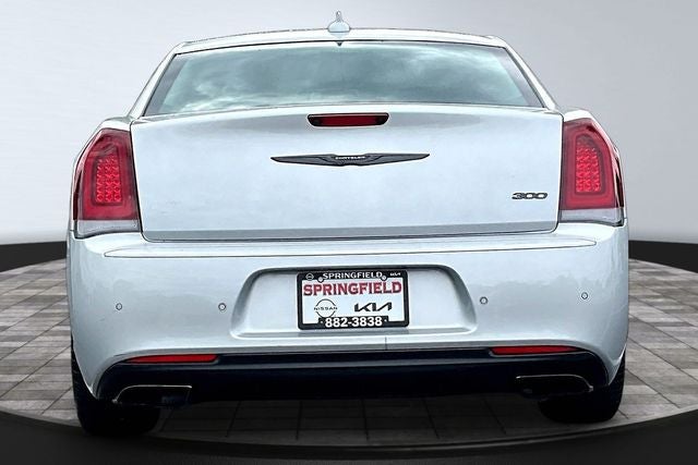 2021 Chrysler 300 Touring