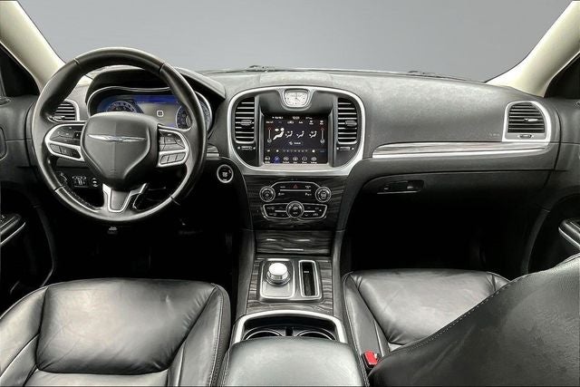 2021 Chrysler 300 Touring