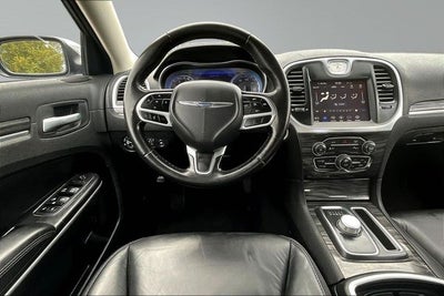 2021 Chrysler 300 Touring