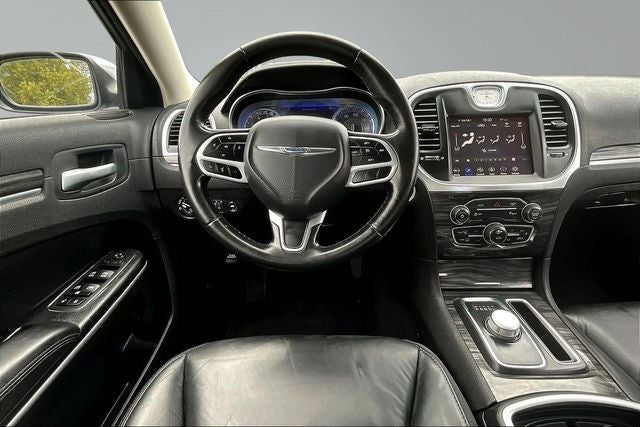 2021 Chrysler 300 Touring