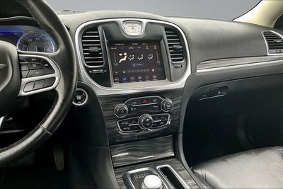2021 Chrysler 300 Touring