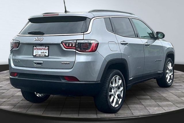 2022 Jeep Compass Latitude Lux