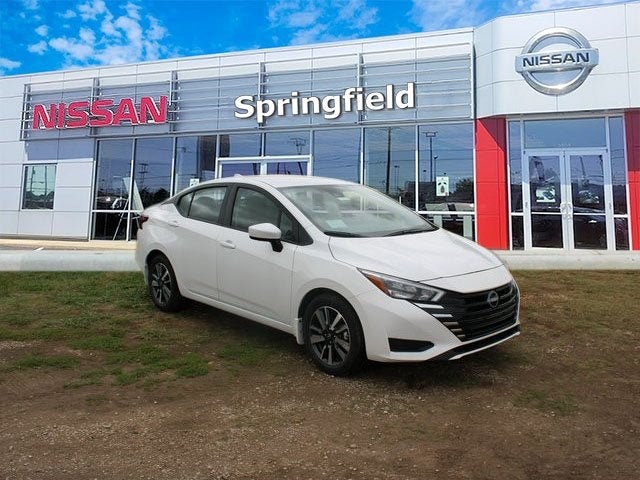 2025 Nissan Versa 1.6 SV