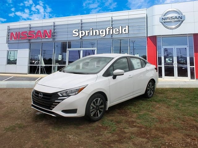 2025 Nissan Versa 1.6 SV