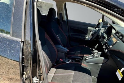 2025 Nissan Versa 1.6 SR