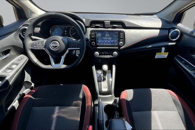 2025 Nissan Versa 1.6 SR