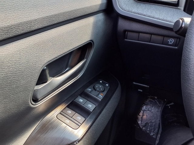 2027 Nissan Kicks S