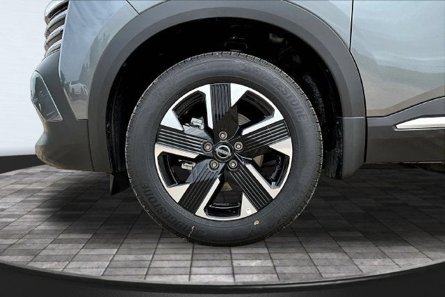 2027 Nissan Kicks SV