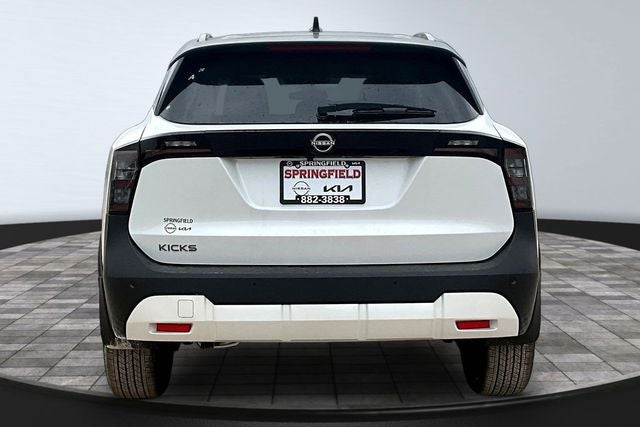 2026 Nissan Kicks SV