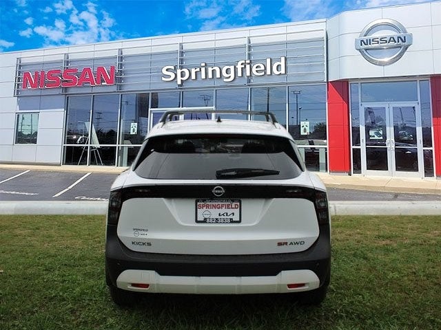 2026 Nissan Kicks SR