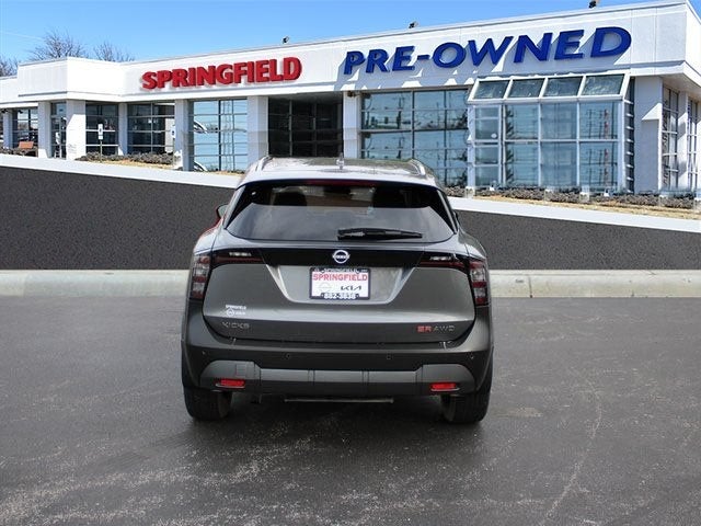 2025 Nissan Kicks SR