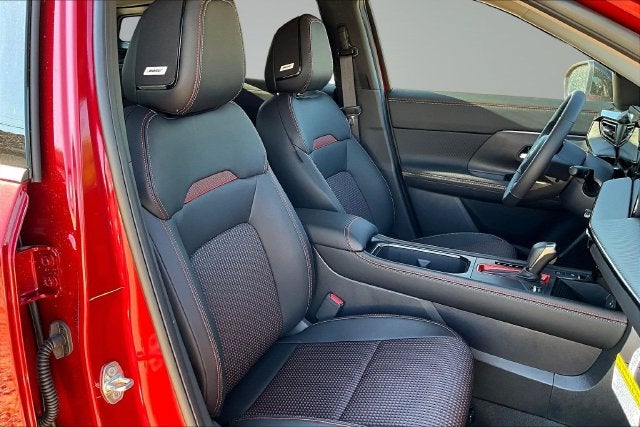 2027 Nissan Kicks SR