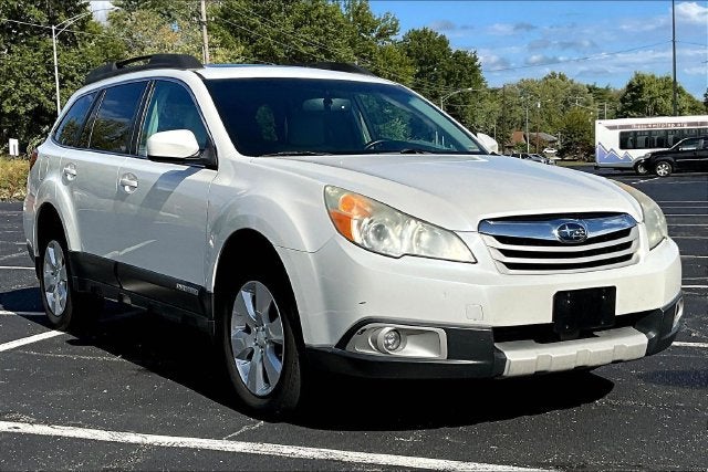 Used 2011 Subaru Outback I Limited with VIN 4S4BRCKC7B3380149 for sale in Springfield, MO