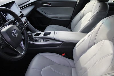 2019 Toyota Avalon Hybrid Base