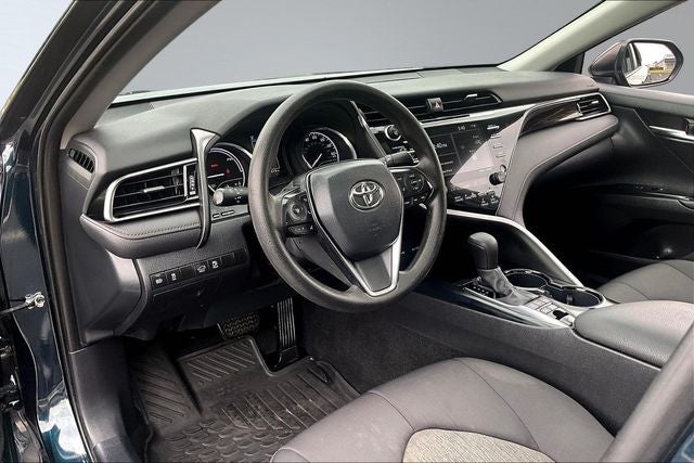 2020 Toyota Camry Hybrid LE