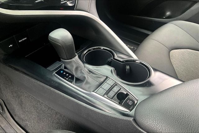 2020 Toyota Camry Hybrid LE