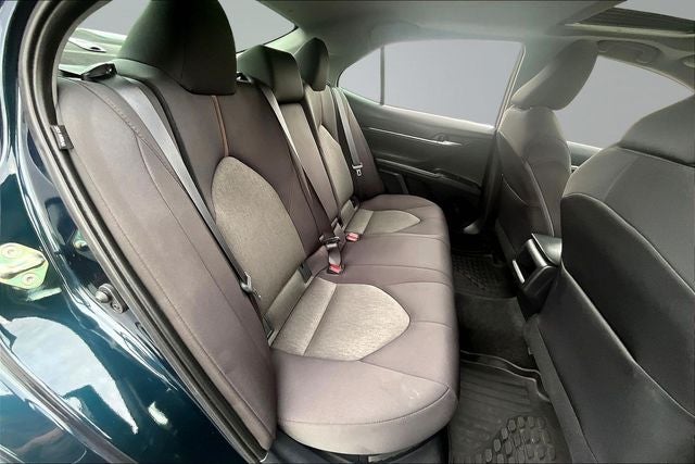 2020 Toyota Camry Hybrid LE