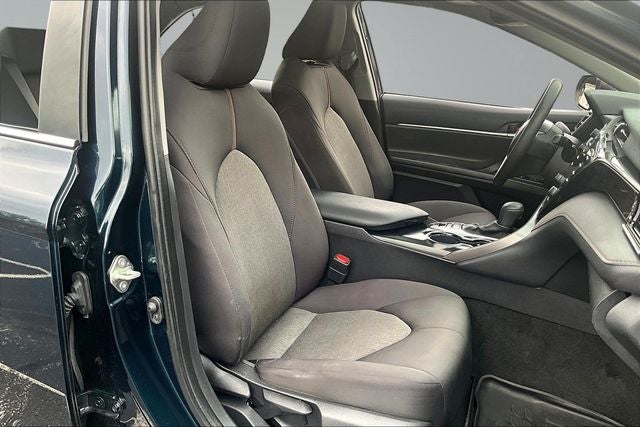 2020 Toyota Camry Hybrid LE