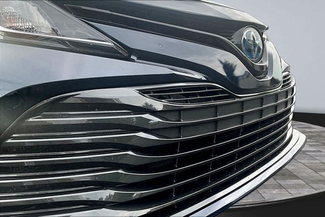 2020 Toyota Camry Hybrid LE