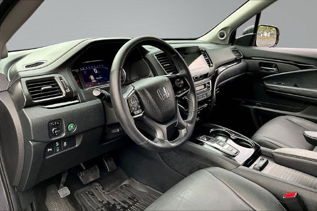 2022 Honda Pilot Touring 7 Passenger