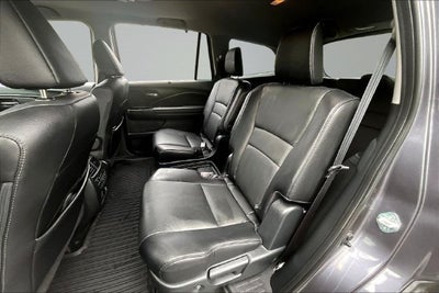 2022 Honda Pilot Touring 7 Passenger