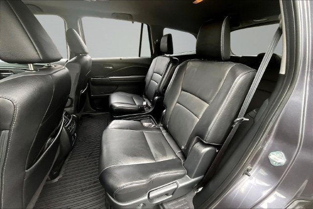 2022 Honda Pilot Touring 7 Passenger