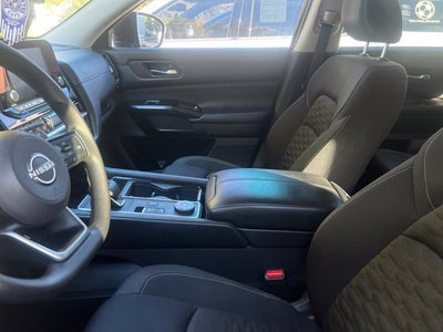2022 Nissan Pathfinder S