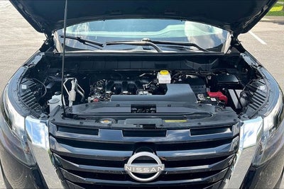 2024 Nissan Pathfinder SV